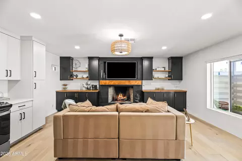 Other - 901 E Berridge Ln, Phoenix, AZ 85014 photo 5 of 5