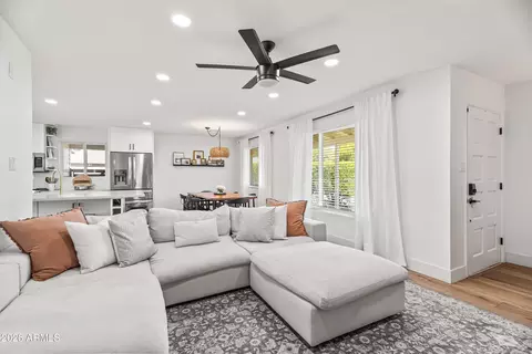 Living - 901 E Berridge Ln, Phoenix, AZ 85014 photo 2 of 2