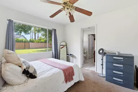 Bedroom - 3609 N 40th St, Phoenix, AZ 85018 photo 1 of 3