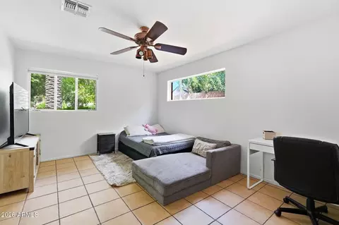 Bedroom - 3609 N 40th St, Phoenix, AZ 85018 photo 3 of 3