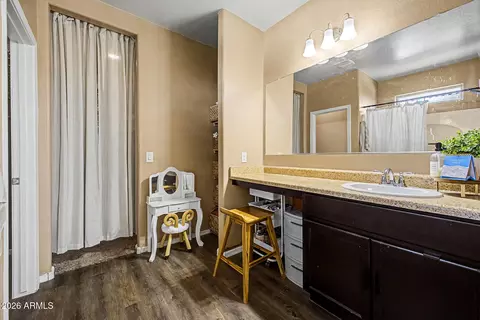 Bath - 11222 E Aster Ln, Florence, AZ 85132 photo 1 of 3