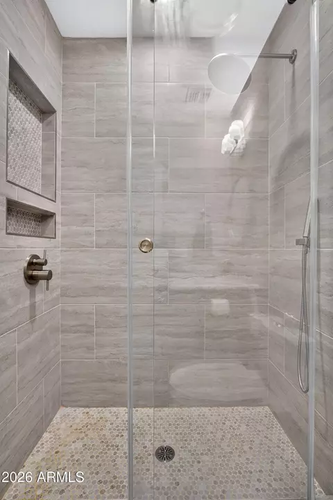 Bath - 607 Elgin St, Gilbert, AZ 85295 photo 9 of 9