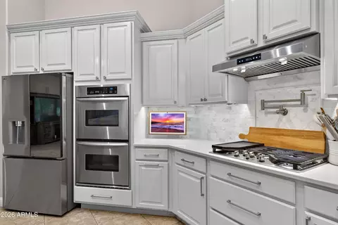 Kitchen - 607 Elgin St, Gilbert, AZ 85295 photo 7 of 8