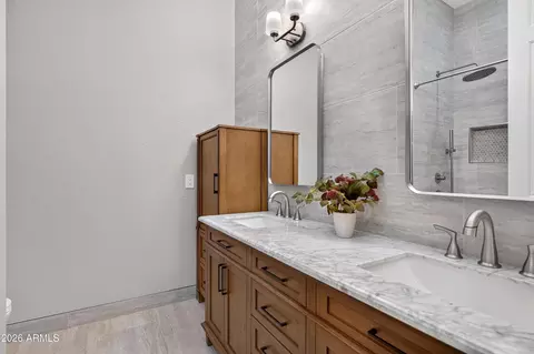 Bath - 607 Elgin St, Gilbert, AZ 85295 photo 5 of 9