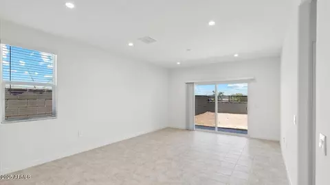 2740 W Sonrisa Ave, Apache Junction, AZ 85120 photo 9