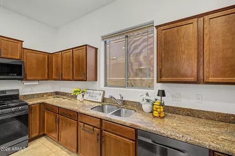 Kitchen - 6202 E Mckellips Rd #189, Mesa, AZ 85215 photo 4 of 8