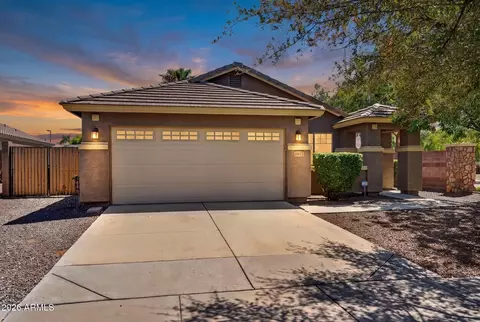Exterior - 2877 E Crescent Way, Gilbert, AZ 85298 photo 11 of 11