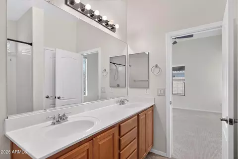 Bath - 2877 E Crescent Way, Gilbert, AZ 85298 photo 2 of 4