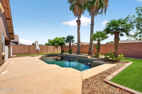 Exterior - 2877 E Crescent Way, Gilbert, AZ 85298 photo 6 of 11