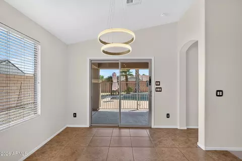 Dining - 2877 E Crescent Way, Gilbert, AZ 85298 photo 2 of 2