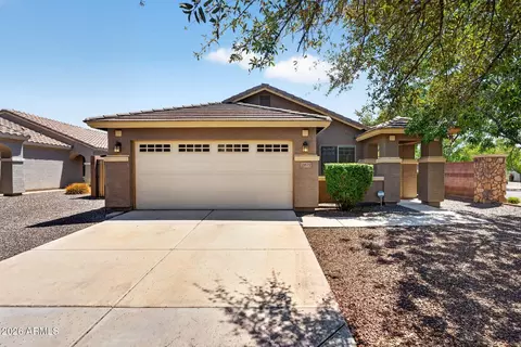Exterior - 2877 E Crescent Way, Gilbert, AZ 85298 photo 10 of 11