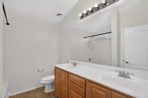 Bath - 2877 E Crescent Way, Gilbert, AZ 85298 photo 1 of 4