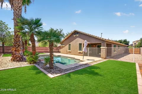 Exterior - 2877 E Crescent Way, Gilbert, AZ 85298 photo 4 of 11