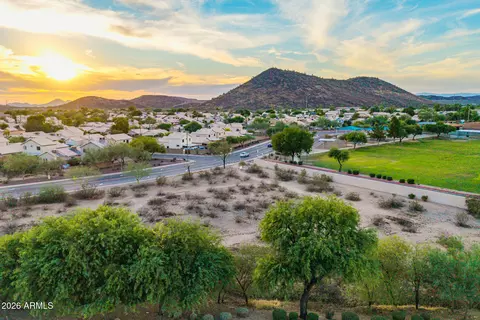 View/Area - 2211 E Williams Dr E, Phoenix, AZ 85024 photo 9 of 10