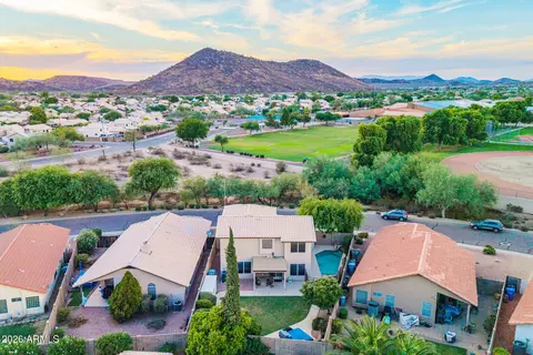 View/Area - 2211 E Williams Dr E, Phoenix, AZ 85024 photo 6 of 10