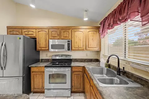 Kitchen - 5622 E Fairfield St, Mesa, AZ 85205 photo 2 of 4