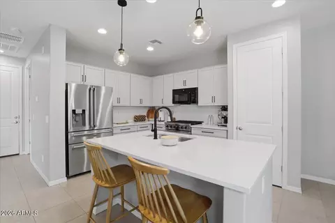 Kitchen - 4141 E Jones St, Gilbert, AZ 85295 photo 1 of 4