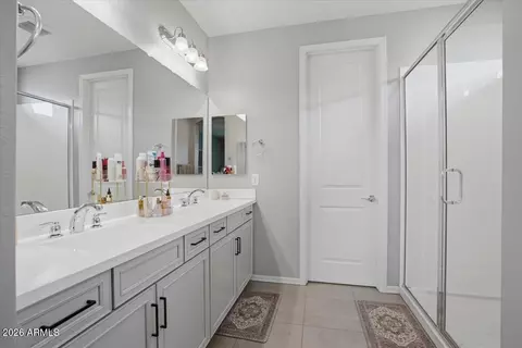 Entry Way - 4141 E Jones St, Gilbert, AZ 85295 photo 3 of 4