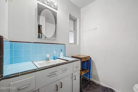 Bath - 3801 E Amelia Ave, Phoenix, AZ 85018 photo 1 of 4