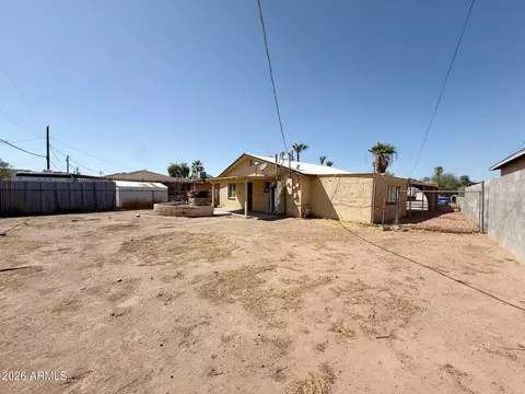 Exterior - 1707 E Illini St, Phoenix, AZ 85040 photo 4 of 6