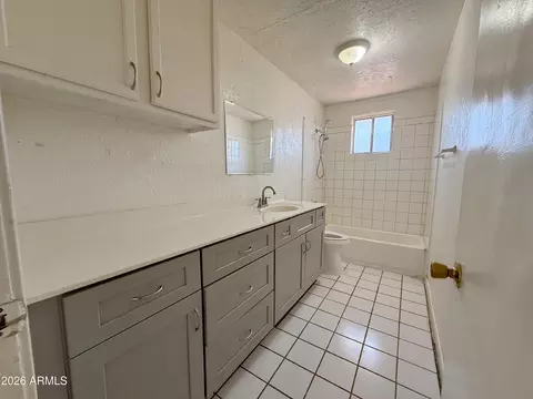 Bath - 1707 E Illini St, Phoenix, AZ 85040 photo 1 of 1