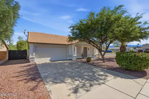 Exterior - 826 W 14th Ave, Apache Junction, AZ 85120 photo 2 of 11