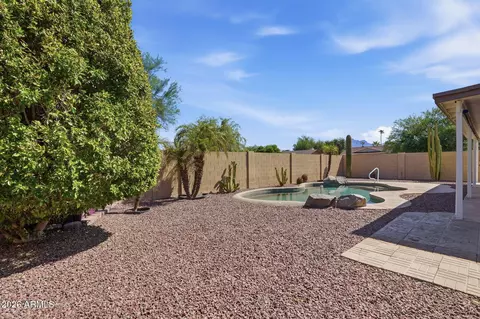 Exterior - 826 W 14th Ave, Apache Junction, AZ 85120 photo 5 of 11