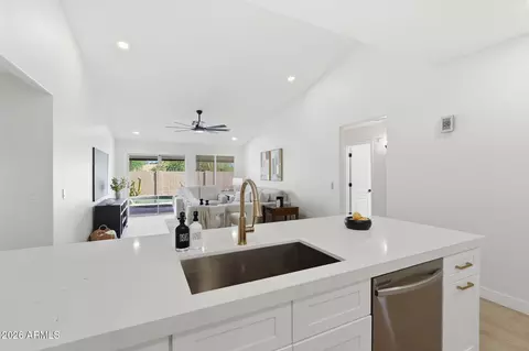 Kitchen - 826 W 14th Ave, Apache Junction, AZ 85120 photo 3 of 3
