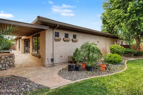 Exterior - 1351 E Canary Dr, Gilbert, AZ 85297 photo 5 of 7