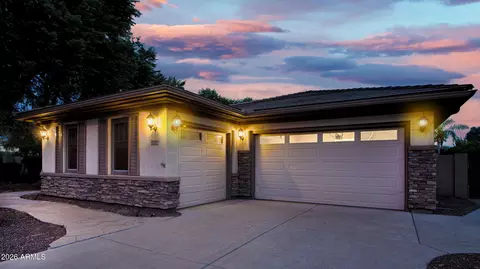 Exterior - 1351 E Canary Dr, Gilbert, AZ 85297 photo 7 of 7
