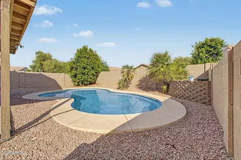 Exterior - 2233 E Soft Wind Dr, Phoenix, AZ 85024 photo 8 of 9