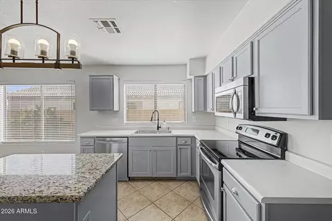 Kitchen - 2233 E Soft Wind Dr, Phoenix, AZ 85024 photo 2 of 4