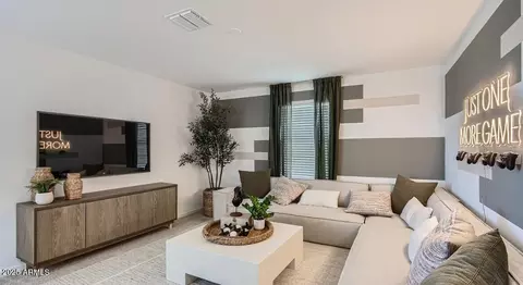 Entry Way - 9614 W Mitchell Dr, Phoenix, AZ 85037 photo 2 of 2