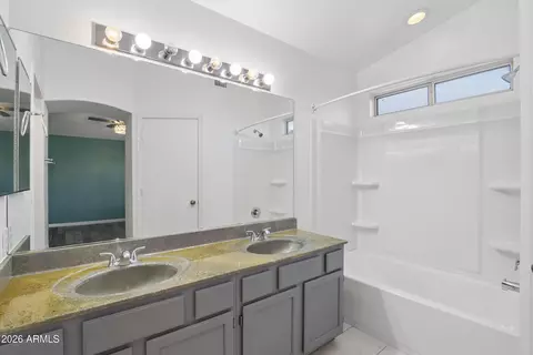 Bath - 1243 E Muriel Dr, Phoenix, AZ 85022 photo 2 of 5