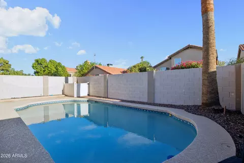 Exterior - 1243 E Muriel Dr, Phoenix, AZ 85022 photo 6 of 8