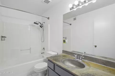 Bath - 1243 E Muriel Dr, Phoenix, AZ 85022 photo 4 of 5
