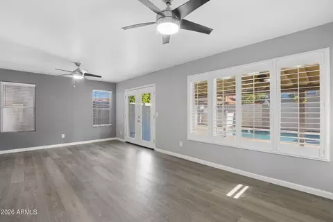 Living - 1243 E Muriel Dr, Phoenix, AZ 85022 photo 4 of 9