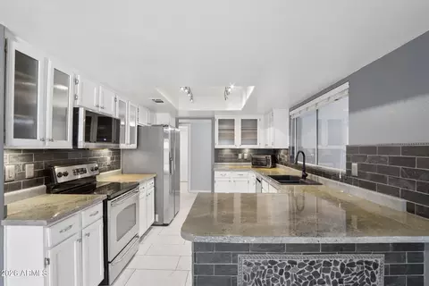 Kitchen - 1243 E Muriel Dr, Phoenix, AZ 85022 photo 2 of 4