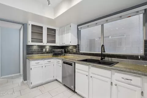 Kitchen - 1243 E Muriel Dr, Phoenix, AZ 85022 photo 3 of 4