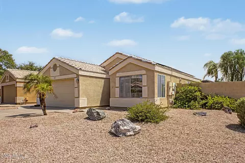 Exterior - 1687 E Cheyenne St, Gilbert, AZ 85296 photo 4 of 9