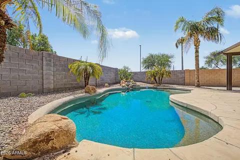 Exterior - 1687 E Cheyenne St, Gilbert, AZ 85296 photo 7 of 9