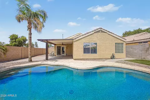 Exterior - 1687 E Cheyenne St, Gilbert, AZ 85296 photo 2 of 9
