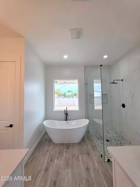 Bath - 353 N 80th St, Mesa, AZ 85207 photo 12 of 14
