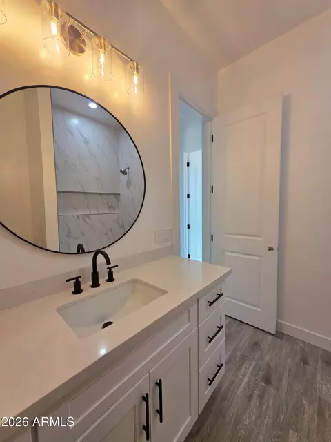 Bath - 353 N 80th St, Mesa, AZ 85207 photo 13 of 14