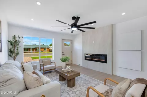 Living - 2513 E Turney Ave, Phoenix, AZ 85016 photo 1 of 2