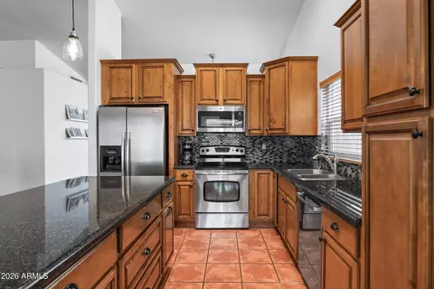 Kitchen - 2063 E Ranch Ct, Gilbert, AZ 85296 photo 2 of 6