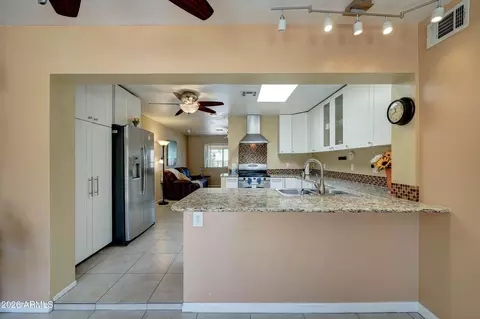 Kitchen - 2545 E Vista Dr, Phoenix, AZ 85032 photo 2 of 4