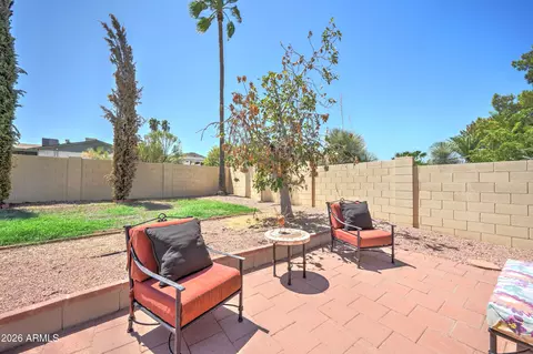Exterior - 2545 E Vista Dr, Phoenix, AZ 85032 photo 4 of 9