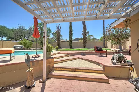 Exterior - 2545 E Vista Dr, Phoenix, AZ 85032 photo 3 of 9