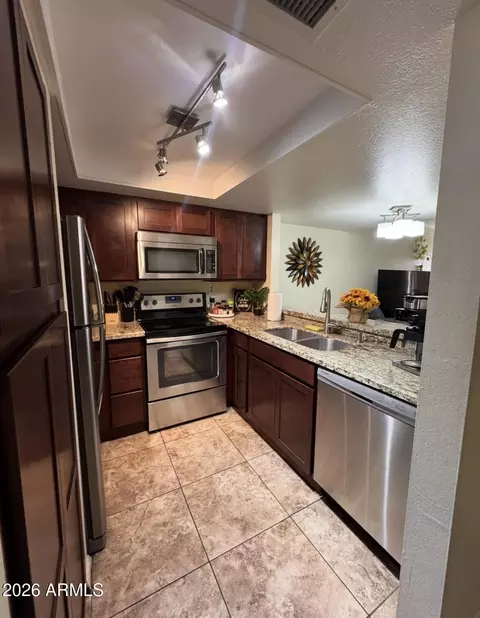 604 E Weber Dr #16, Tempe, AZ 85281 photo 4